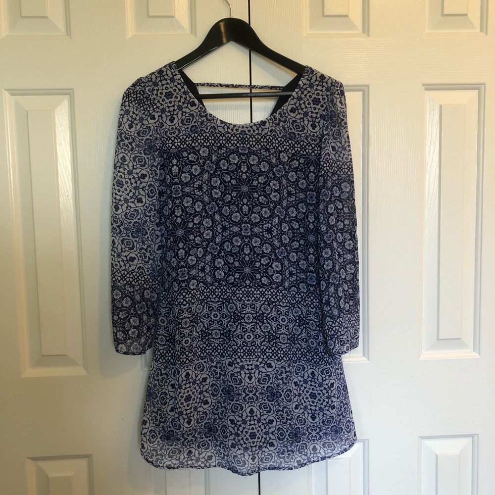 Speechless blue and white patterned dress XS
